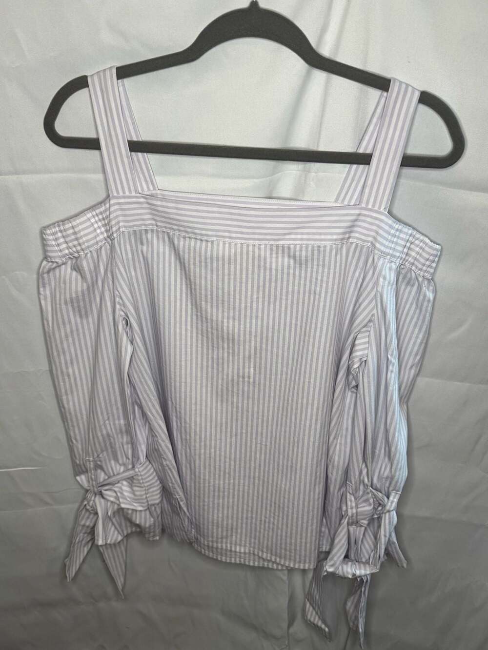 MICHAEL Michael Kors Light Quartz Striped Off-The-Shoulder Tie-Cuff Blouse